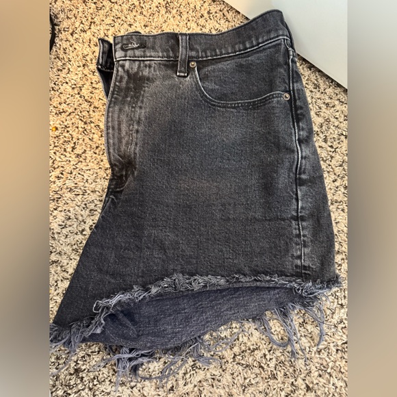 Abercrombie & Fitch Black Washed Frayed Jean Shorts - Picture 6 of 7